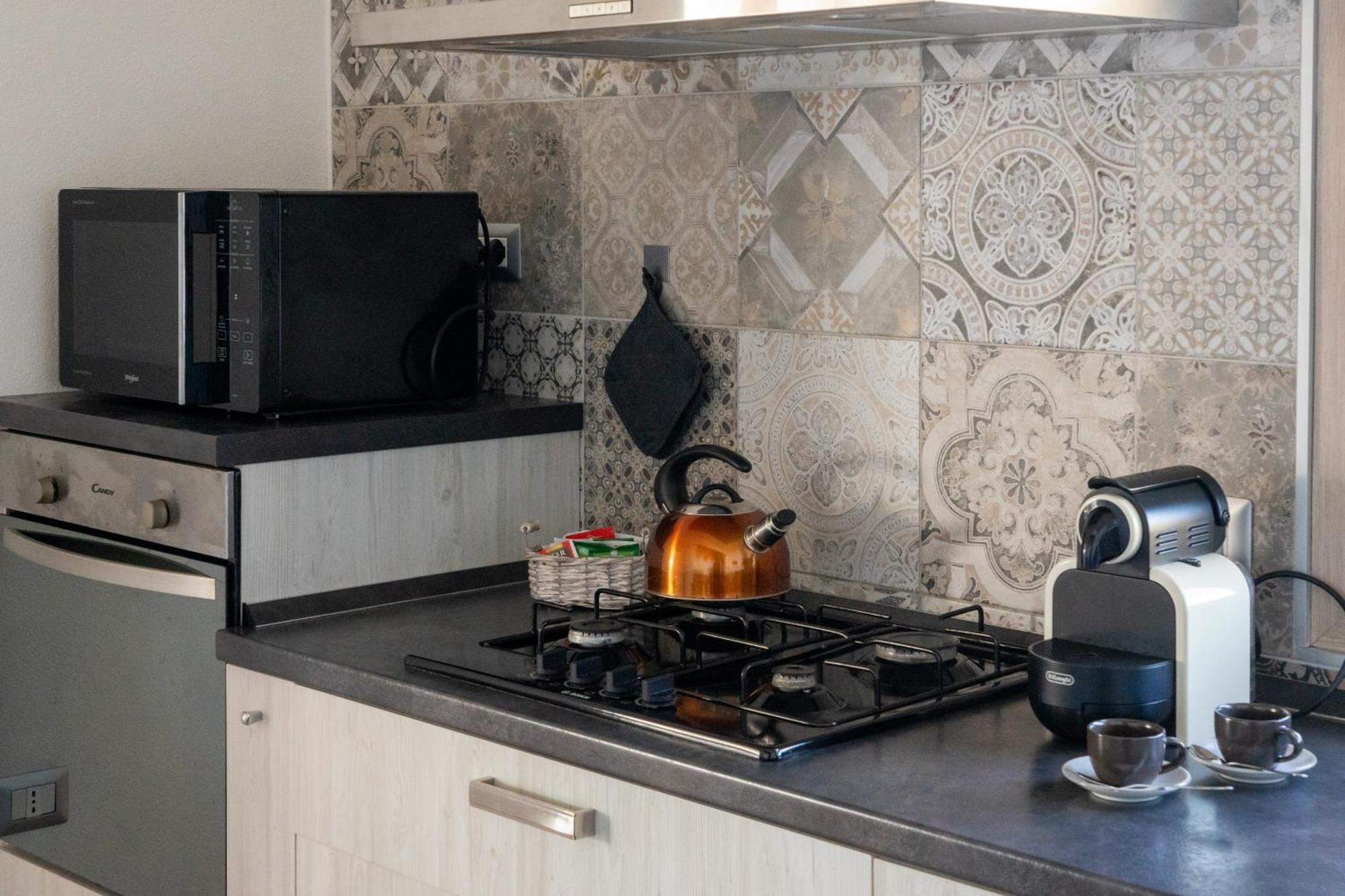 Villa Amea ตอร์เร เดย์ กอร์ซารี ภายนอก รูปภาพ